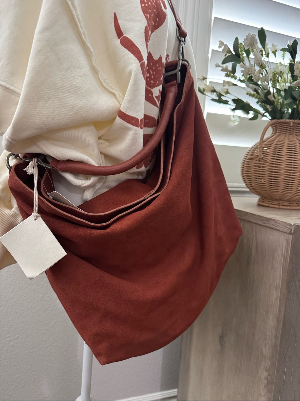 🌺Free People Suzie Suede Slouchy Tote Bag - Picture 8 of 10